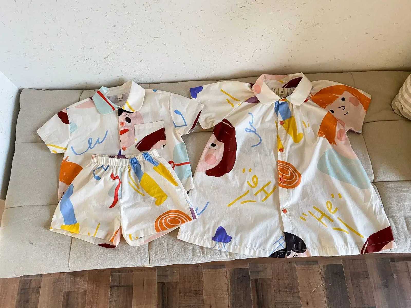 2025 Summer New Kids Set Brother And Sister Clothes Boys Two Piece Suit Or Short Sleeve Girls Graffiti Dress Clothes Z250811