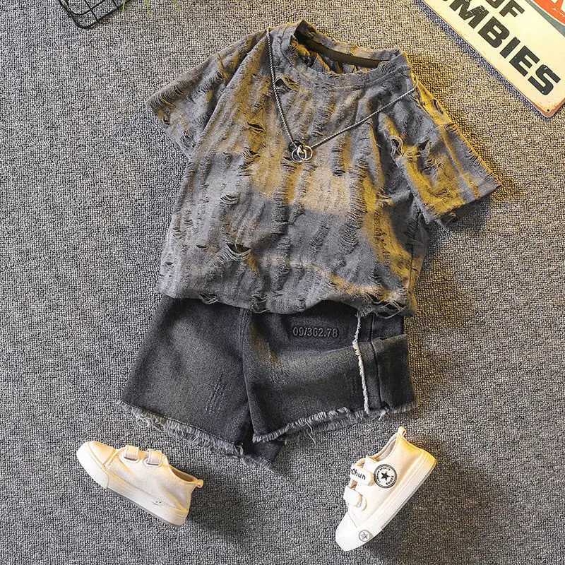 2pcs Set Boys Gray Hole Short Sleeved T-shirt + Denim Shorts Summer Suit 2025 New Fashion Baby Clothes Handsome Kid Clothing Z250811