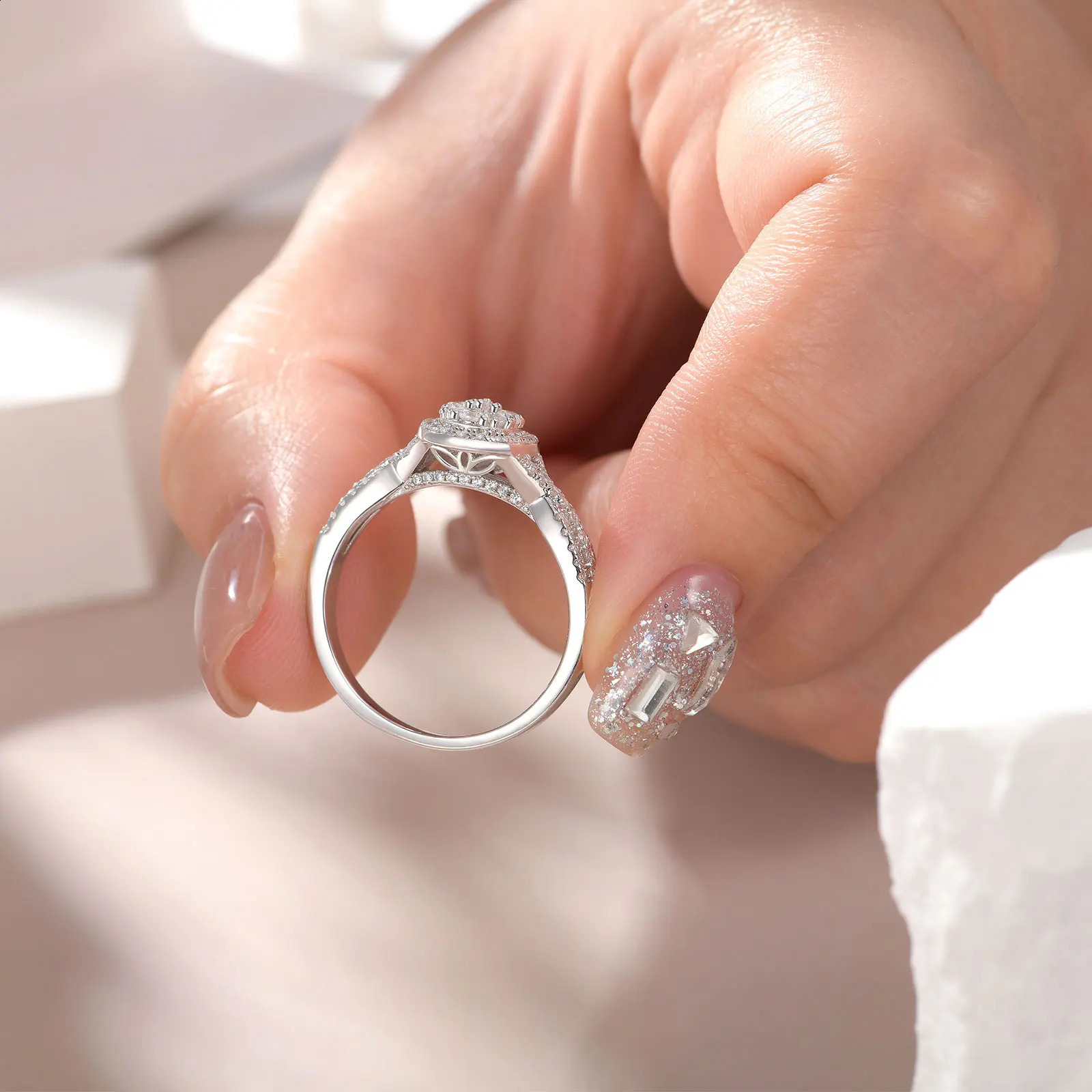 she 925 Sterling Silver Wedding Rings Set for Women Oval Halo Cubic Zircon Bridal Engagement Ring Jewelry Gift 250807