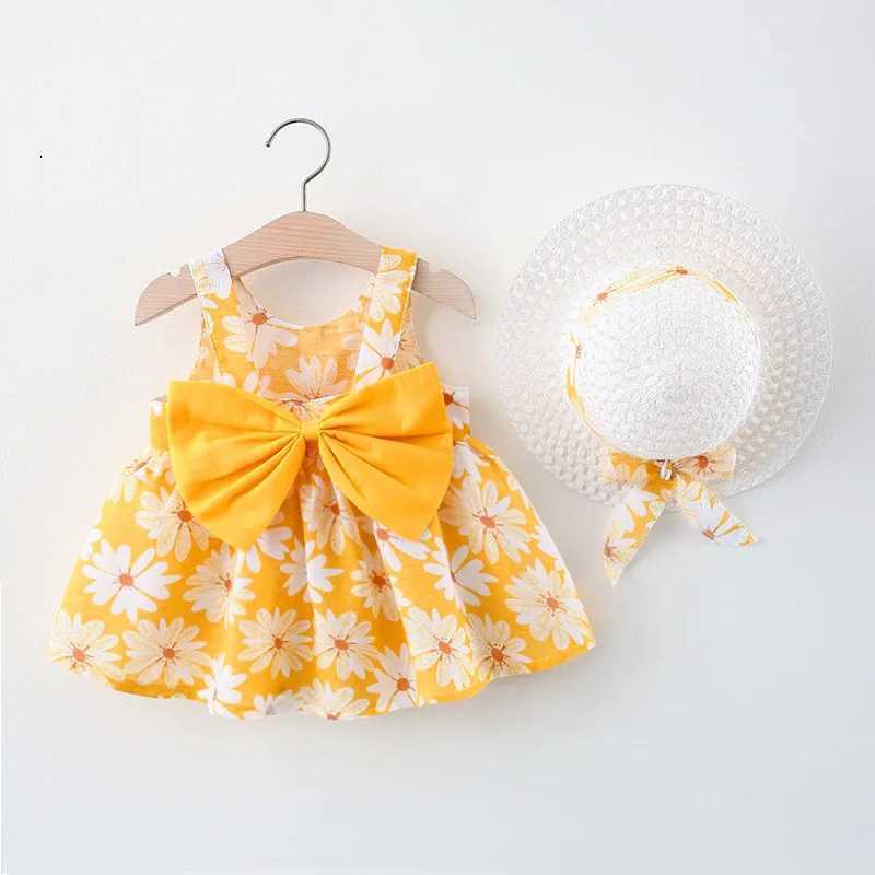 Summer New Girl Fashion Dress Small Chrysanthemum Hanging Strap Big Bow Princess Dress Party Dress 0-3 Years Old W250811