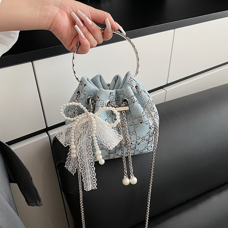Pleated Fashion Niche Design for Women New Trendy Versatile Commuter Shoulder Chain Crossbody Bucket Bag ddmymoon
