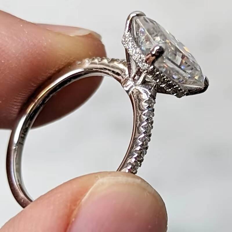 Radiant Cut Moissanite Diamond Ring CVD HPHT IGI Gia Certified Custom Made 18k Gold Solid for Engagement Ring Jewelry