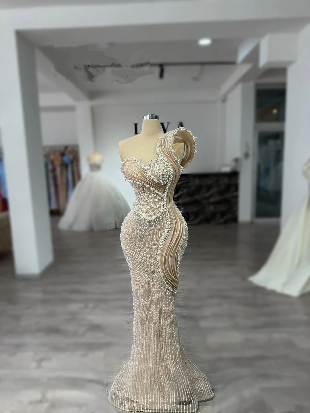 Fashion Pearls Evening Dresses Beading Rhinestone Prom Gowns Sequins Mermaid Sleeveless Customized Bride Vestidos de noche Plus Size