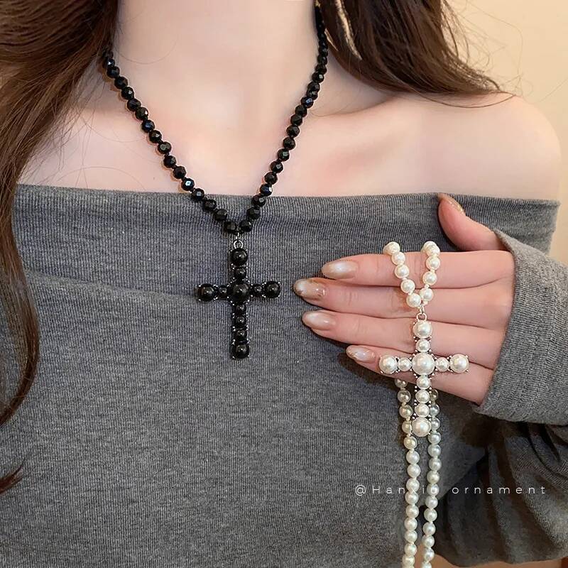 Gothic Punk Fashion Black Pearl Cross Pendant Necklace For Women Unisex Vintage Classic Charms Couple Chain Accessory Gift
