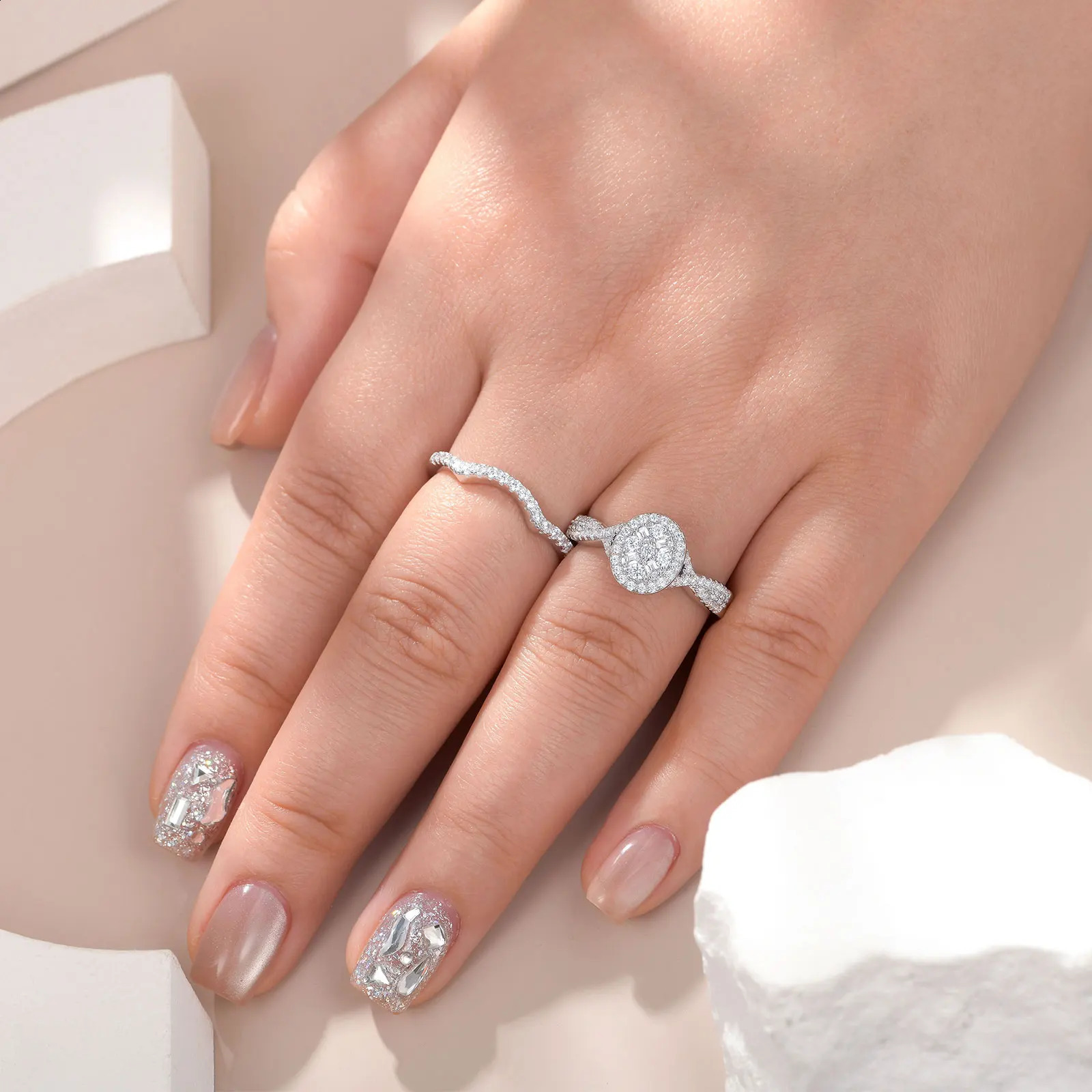 she 925 Sterling Silver Wedding Rings Set for Women Oval Halo Cubic Zircon Bridal Engagement Ring Jewelry Gift 250807