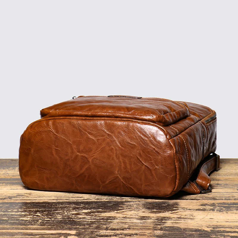 Vintage Real Leather Travel Backpack for Mens Leisure Outdoor Bag School Bags 15 Inch Laptop Backpack Gift for Husband T250811