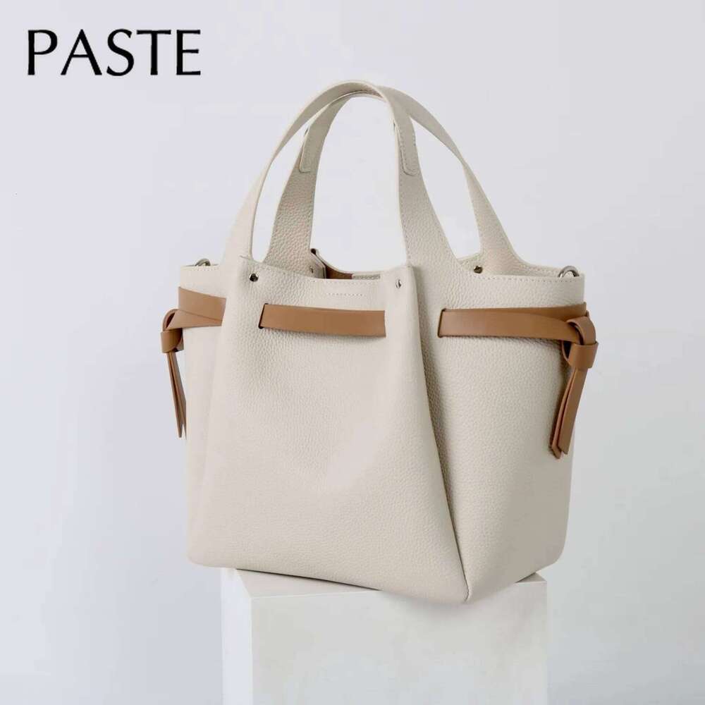 2025 Beige Color Large Capacity Commute Trapeze Tote Full Grain Cowhide Leather Women Shoulder Bag High-grade Cowskin Handbag