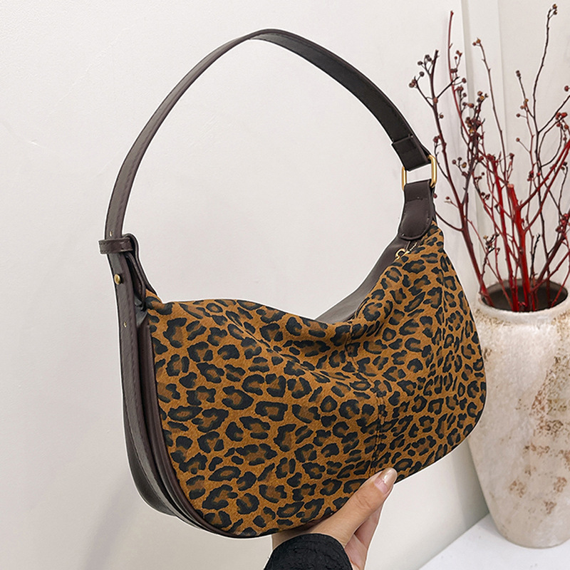 New Suede Underarm Niche Design Dumpling Women's Large Capacity Single Shoulder Crossbody Bag ddmymoon