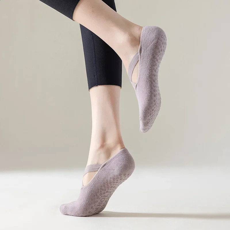 1Pair Professional Women Yoga Socks Silicone Antislip Ballet Pilates Sock Backless Breathable Bandage Dance Sports 250805