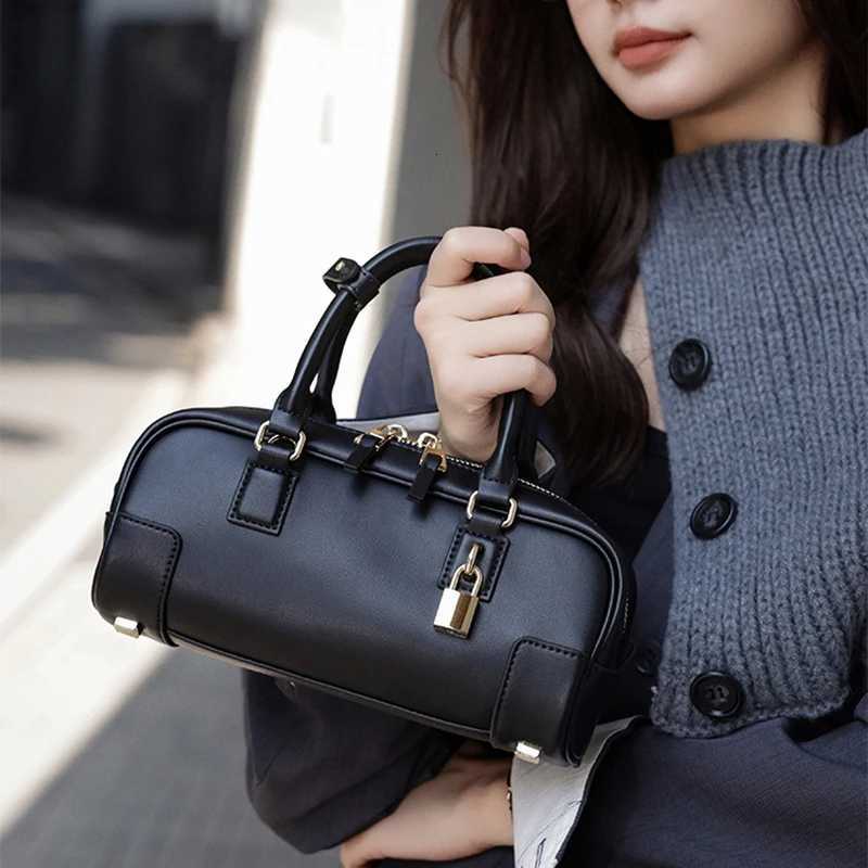 Luxury Designer Genuine Leather Crossbody Shoulder Bag Cowhide Boston Handbag Niche Brand Fashion Versatile Women Messenger Bag Z250811