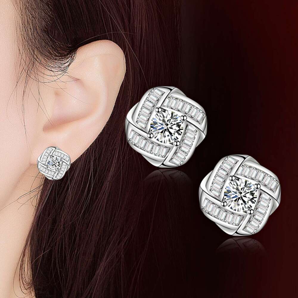 DHcollections Elegant Micro Pave Simple Internet Celebrity Personality Full Dia Baguette Zircon Rotating Love Earrings