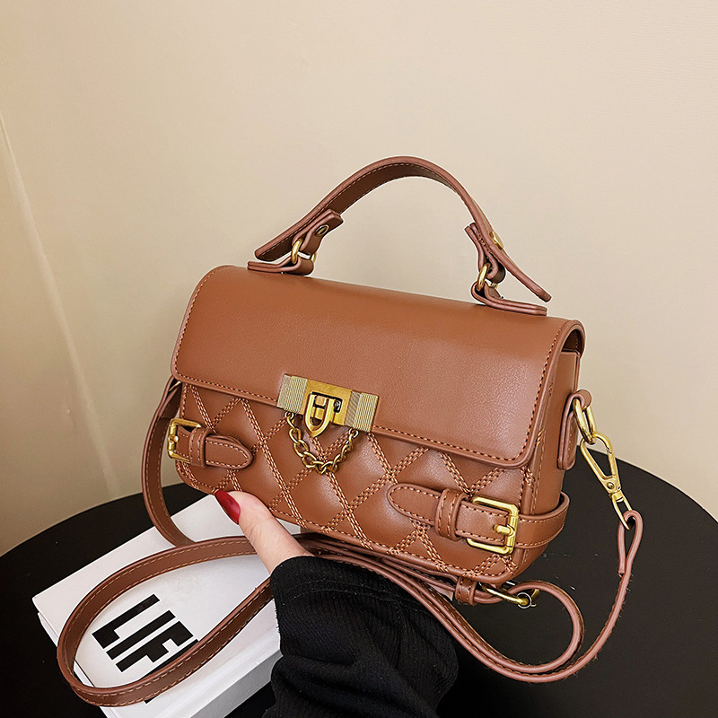 2025 Autumn New Women s Shoulder bag Bag Fashionable Quilted Handbag Niche Design Lock Buckle Women s Crossbody women s Bag Retro Light Luxury Autumn 