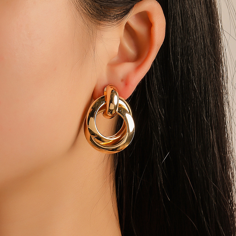New Fashion Exaggerated Circle Style Earrings Metal Ear Jewelry