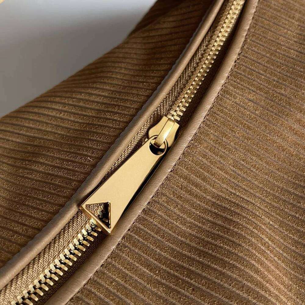 2025 Brand Summer Beach Clutch Striped Small Crochet Designer Handbag Dumpling Purse Handmade Woven Evening Bag