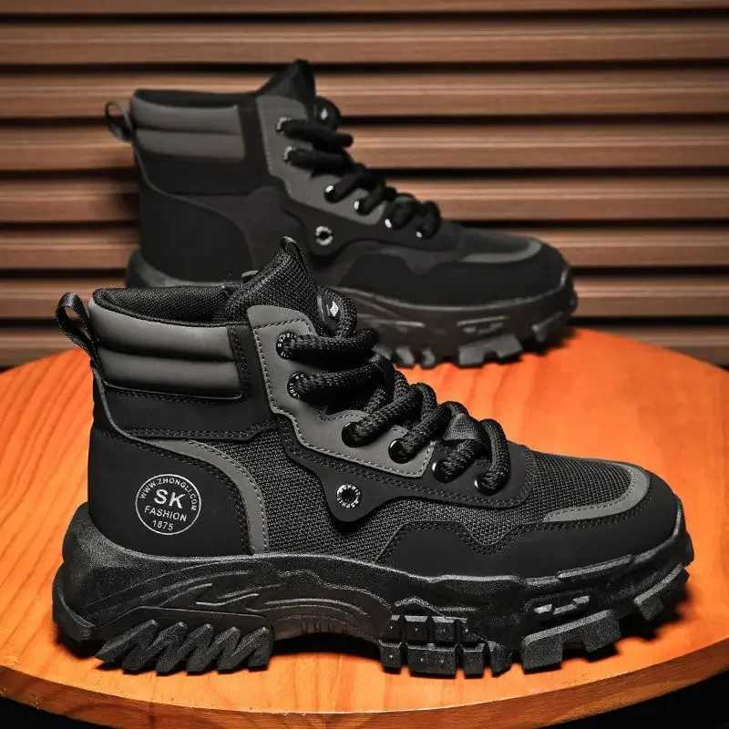Mens Boots Leather Shoes Platform Boots for Men Outdoor Sneakers Motorcycle Ankle Boots Male Work Boots Casual Hiking Shoes W250811