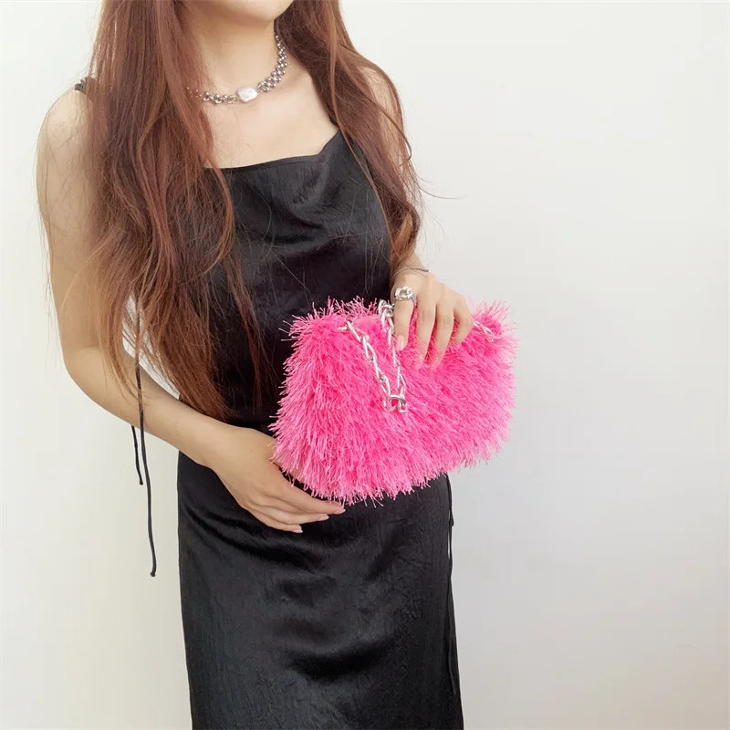 Fashion Faux Fur Women Shoulder Bag Solid Color Plush Ladies Chain Underarm Bags Furry Square Clutch Female Evening Handbag 250811