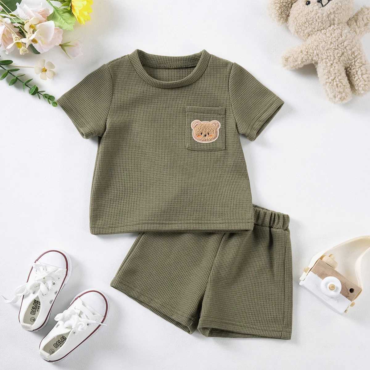2024 Summer New Kids Suit Toddler Boys Girls Solid Color Suit Cute Bear Short Sleeve + Breathable Shorts 2pcs Comfortable Z250811