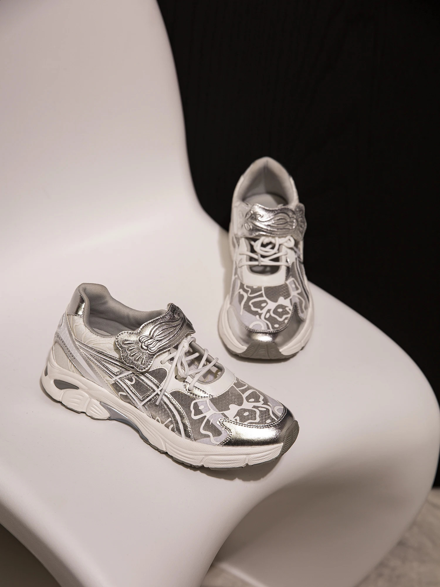 Running Fairy Hollow out Breathable Magic Tape Mary Janes Retro Silver Heightening Thi Bot Sports Dad oes Women Summer 250809