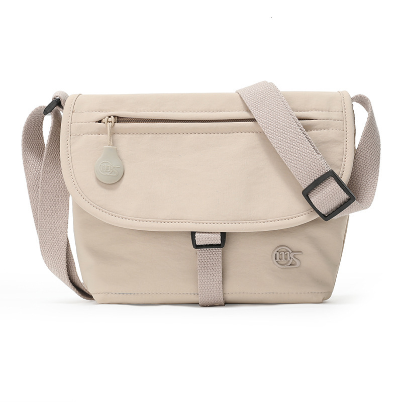 Waterproof Nylon Cloth Outdoor Casual Lightweight Crossbody Women 2025 New Simple Large Capacity Shoulder Bag ddmymoon