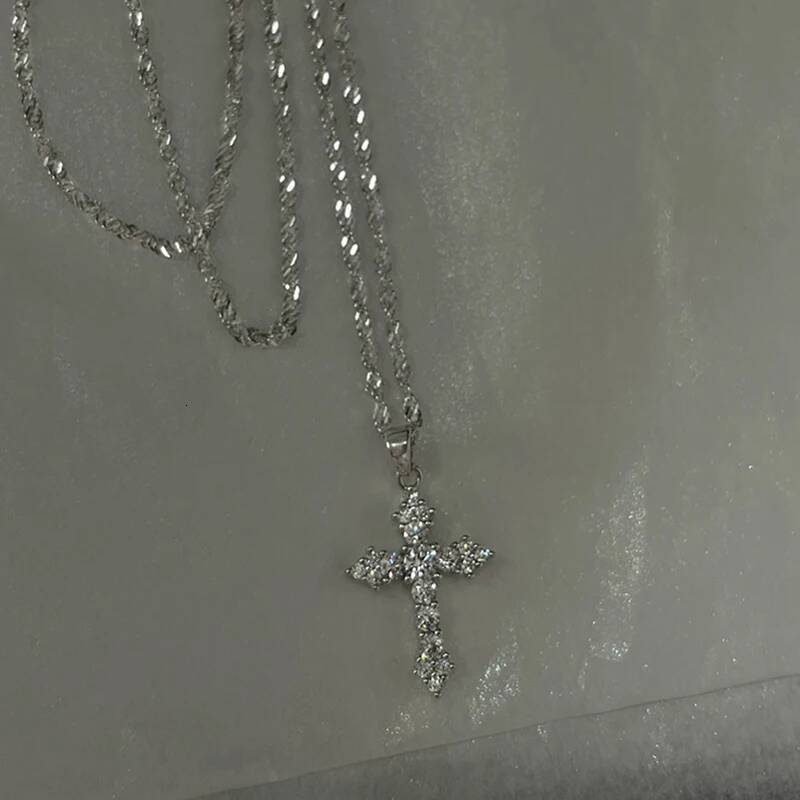 Y2K Style Crystal for Women Men Gothic Punk Hip Hop Cross Pendant Necklace Shiny Elegent Chain Party Jewelry