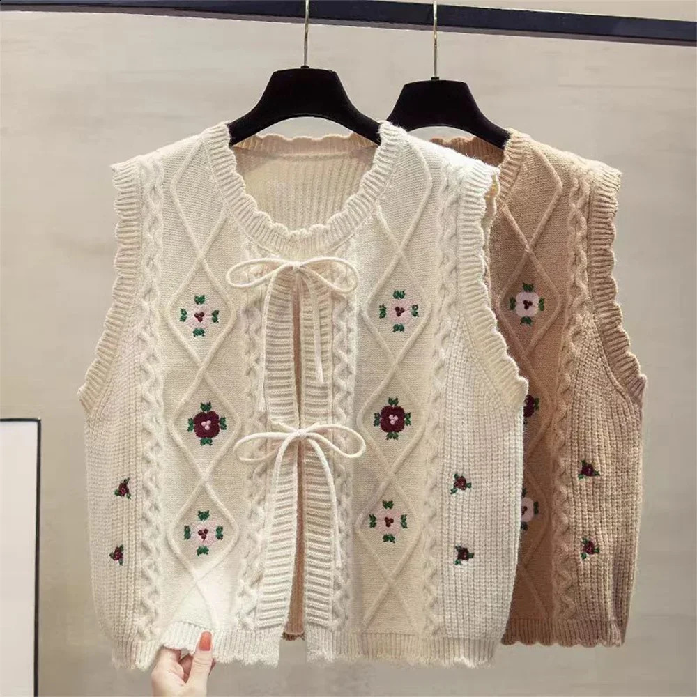2025 Korean Spring Autumn Cardigan Embroidered Knitted Sweet Vest Women Loose Sleeveless Sweater Waistcoat Female Basic Tops 250805