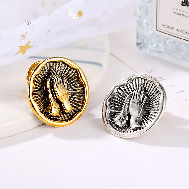 New Creative Accessories Alloy Electroplated Badge Personality Virgin Mary Praying Hands Brooch