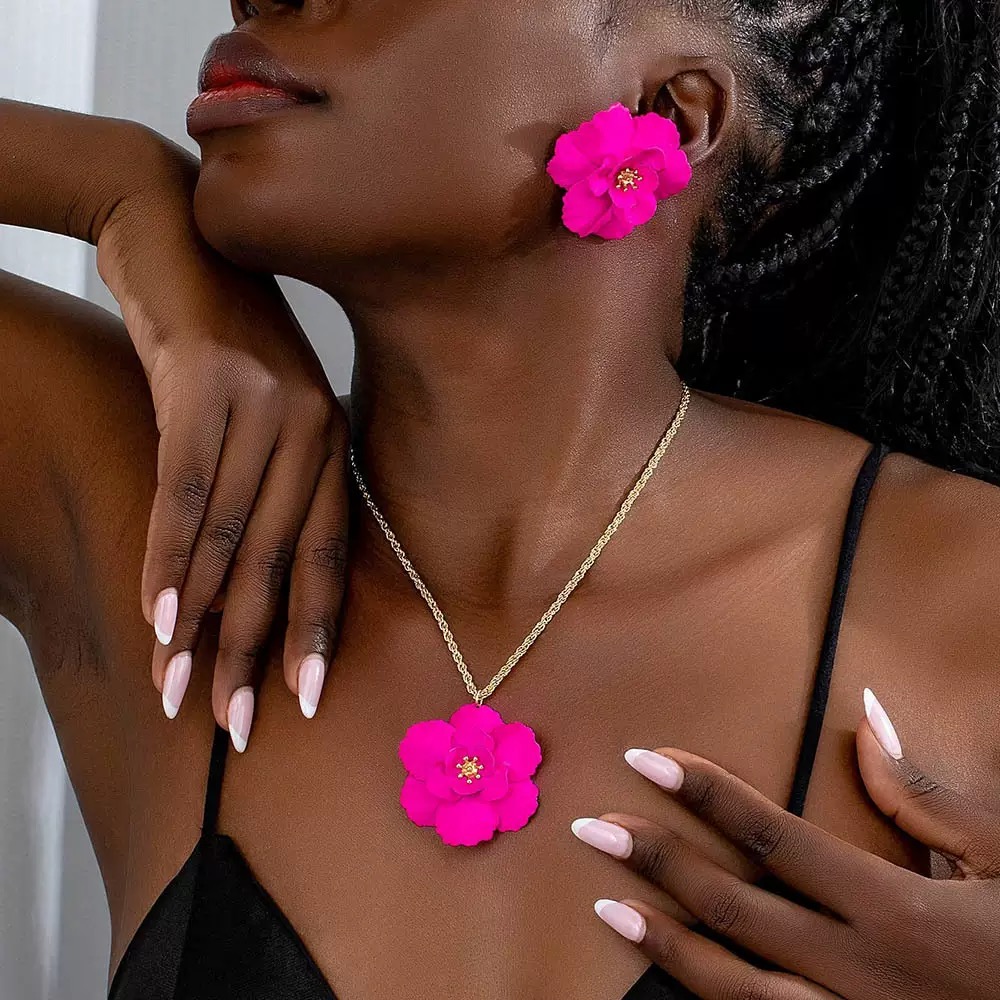 Fashionable petal handmade earrings and necklace set with colorful floral accessories