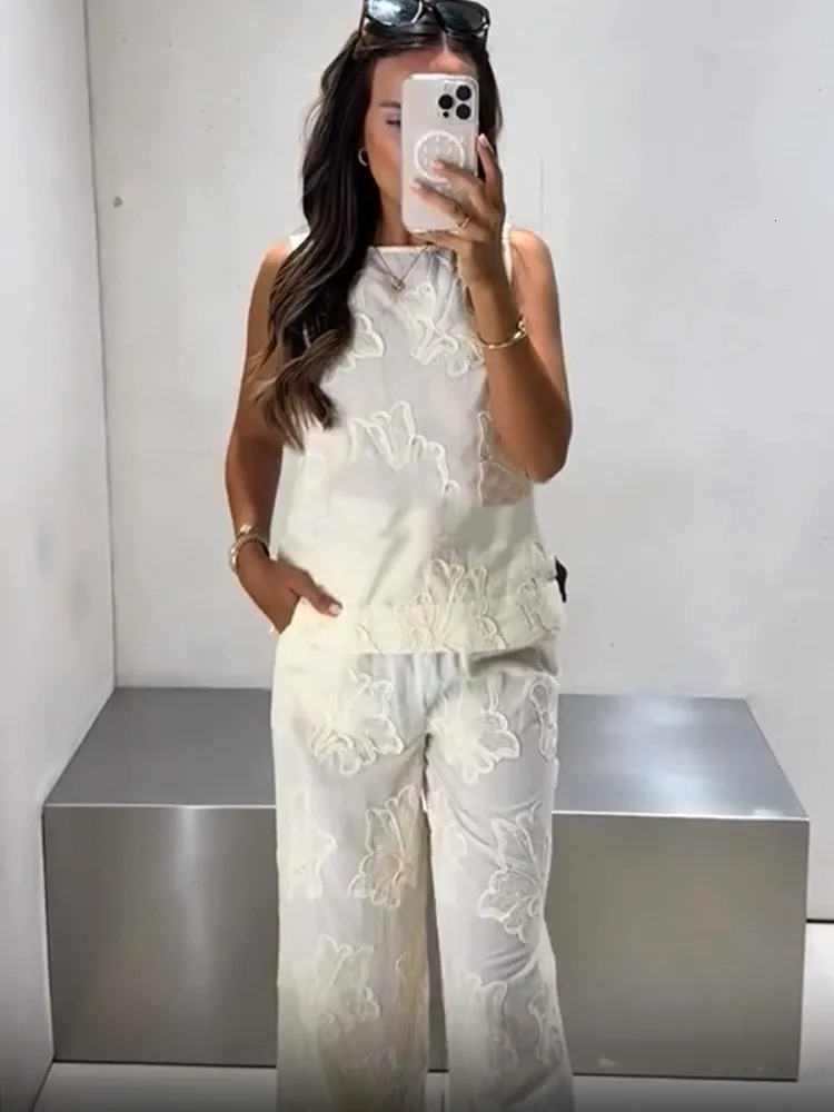 Chic Brown Floral Embroidery Pant Suit Women Casual O Neck Sleeveless Tops 2 Piece Sets 2025 Summer Daily Commute Street Outfit 250811