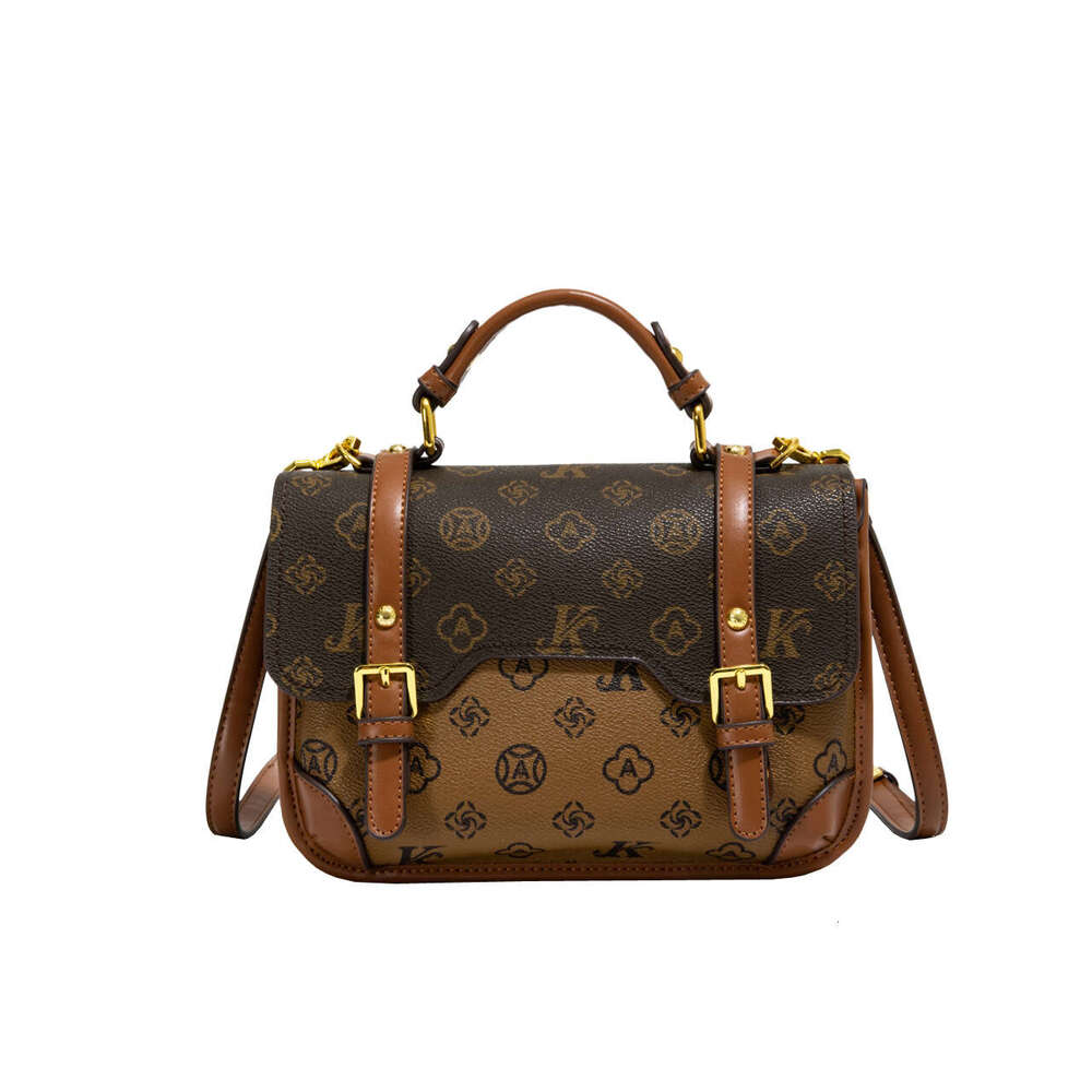 Chic Fashion Monica Versatile Commuter Large Capacity Tote Bag for Women 2025 New Vintage High-end Feel