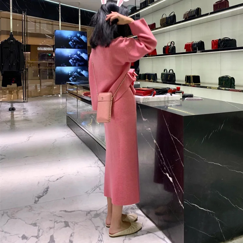 Fashion O Neck Long Sleeve Knitted Pullovers Skirt Suits Winter Elegant Ladies Solid Cashmere Sweater Skirt 2 Piece Set Women 250811