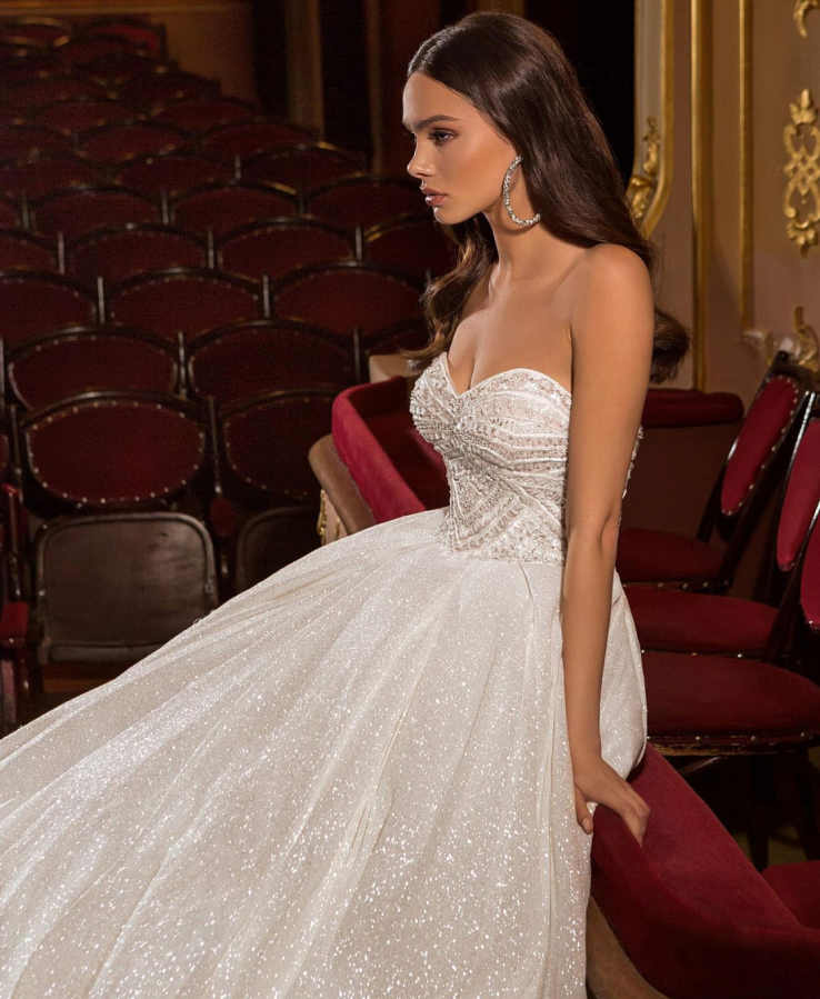 New Arrival Sweetheart Lace Up A-Line Glitter Tulle Wedding Dress Backless Court Wedding Bridal Gowns Customzied