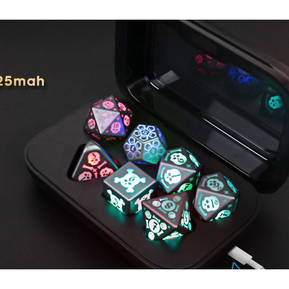 LED Luminous Dungeons and Dragons DND Skull Pattern Wireless Charging 7-Color Flashing Dice