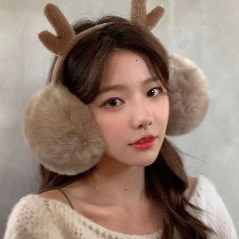 Hot Selling Popular Practical Foldable Thickened Warm Windproof Outdoor Portable Ear Bags for Reindeer and Antlers XJ250812