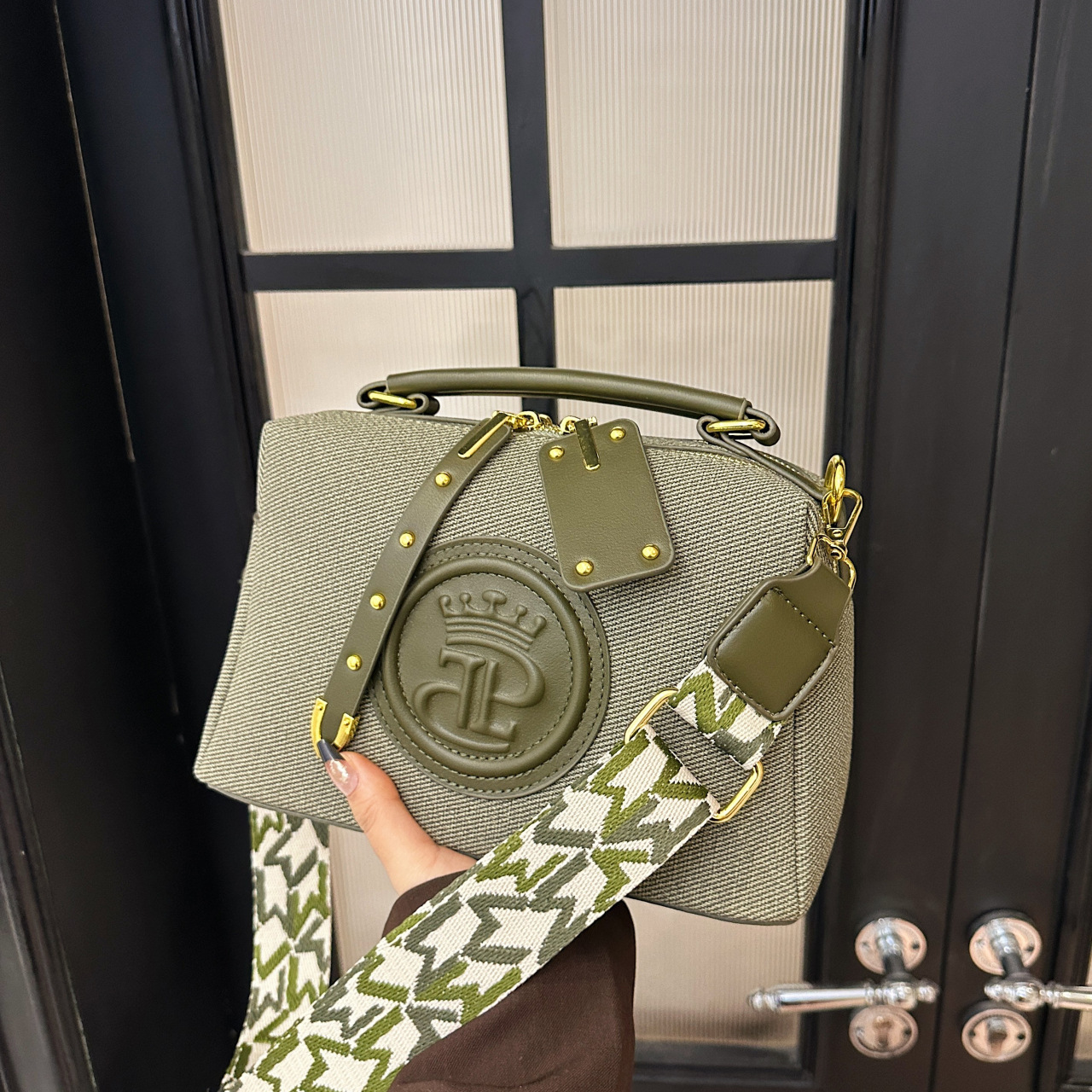 Free Shipping Fashion Boston Pillow 2025 New Women's Designer Handbag Multifunctional High-end Shoulder Crossbody Bag Commuting Bag Wallet