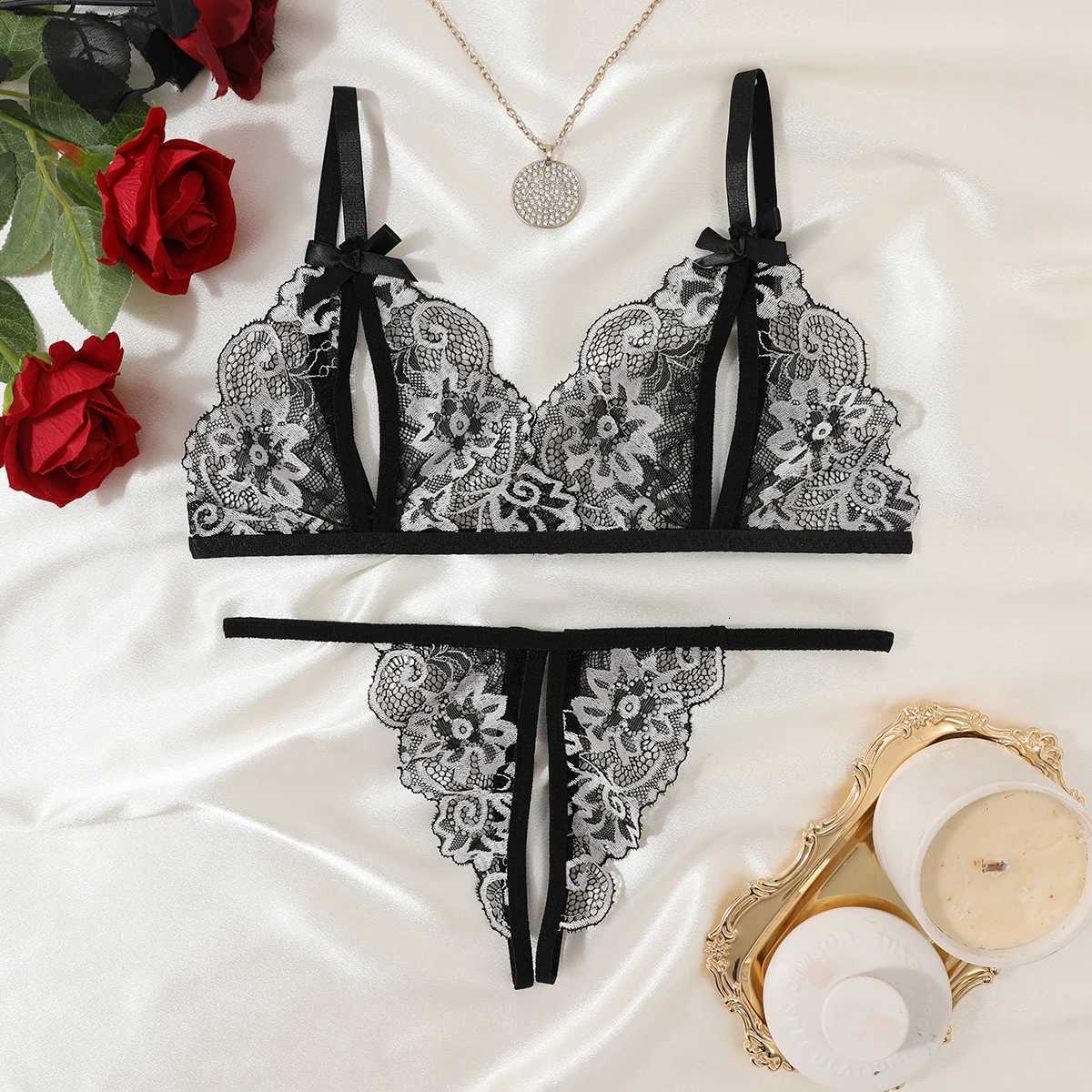 Women Sexy Lingerie Bra Thongs Sets Ultrathin Lace Lingerie Set Temptation Erotic Open Bra Crotchless Outfits For Pretty GirlsXJ250812