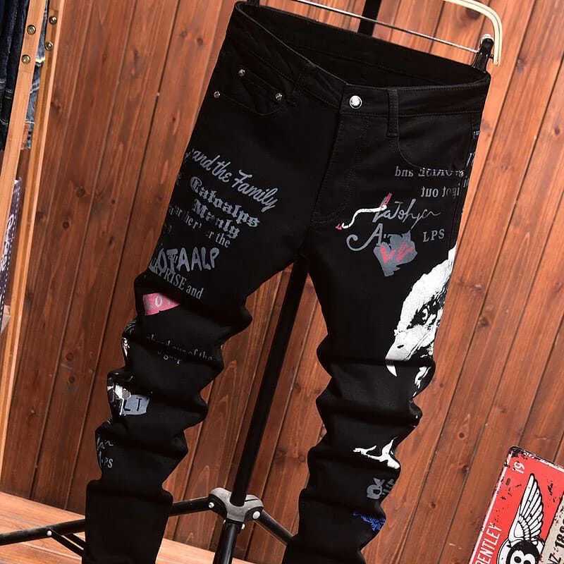 2025 Spring and Autumn New Fashion Trend Printed Black Straight Leg Jeans Mens Casual Comfort Breathable High Quality Pants X250812