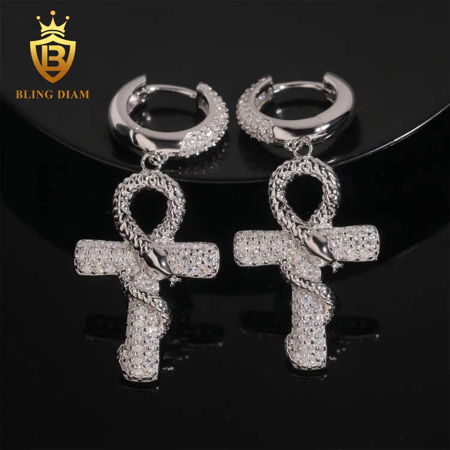 New Fashion High Quality Rapper Cross Style Moissanite Earrings 925 Sterling Silver Hip Hop Jewelry Missanite Ear Studs