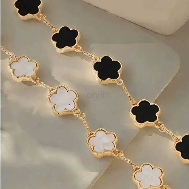 Black White Bracelet Women Flower Bracelet Party BirtHDay Gift M250812