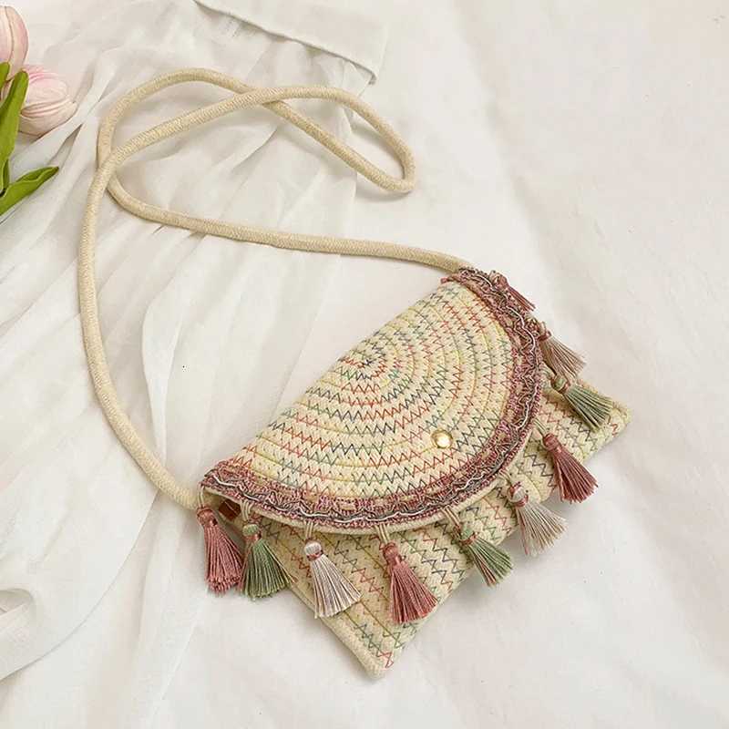Tassel Woven Crossbody Shoulder Bag Ethnic Style Flip Women Saddle Bag Fringed Contrast Color Sling Bag Everyday Commuter Purse Z250812