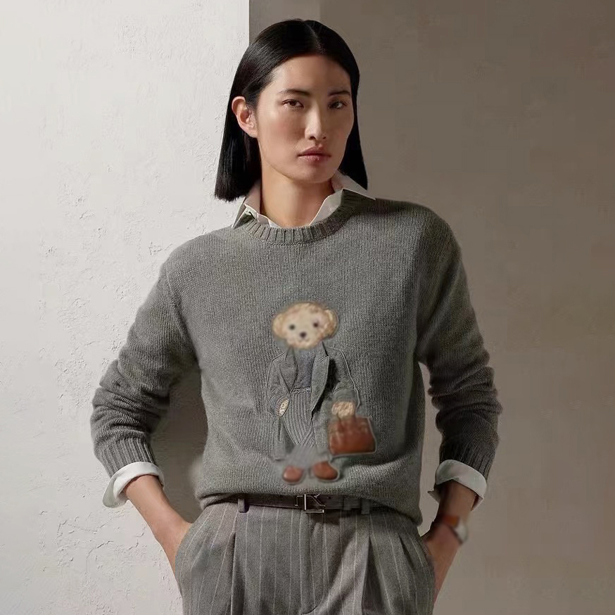 Soft Plush Cashmere Blend Sweater: Cozy Fall/Winter Fashion Staple Emblazoned with Adorable Bear Motif