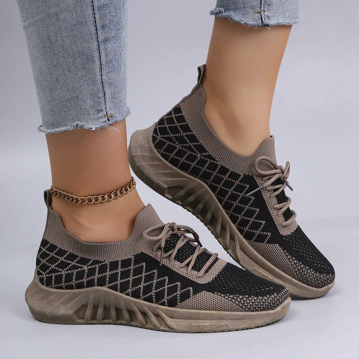 Womens Summer Breathable Mesh Flat Shoes Womens Shoes Casual Sneakers Shoes Clearance Free Shipping Z250812