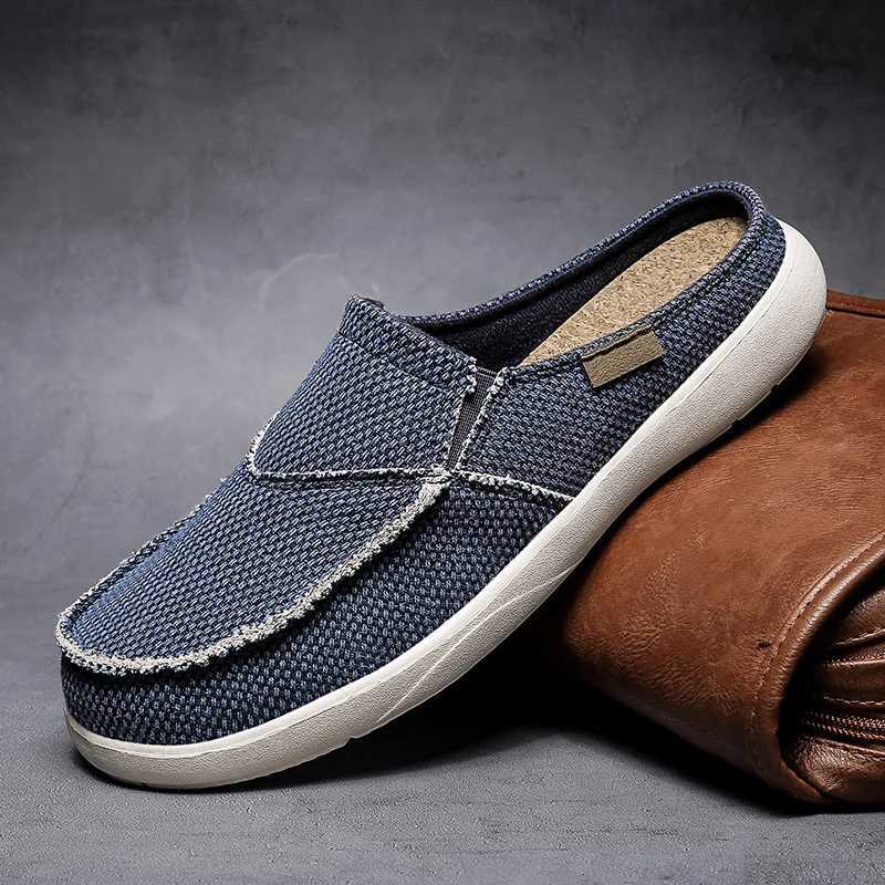 Summer Men Slippers Classic Outdoor Slip-on Canvas Shoes Men Light Breathable Flat Loafers Soft Indoor Home Casual Slippers Z250812