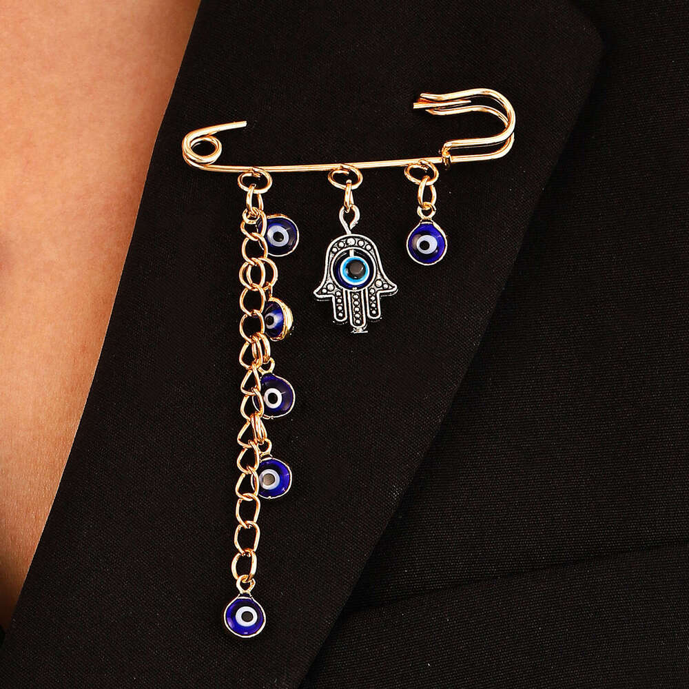 New Chain Brooch Unisex Minimalist Style Butterfly Heart Cross Punk Hip Hop Suit Button Pin