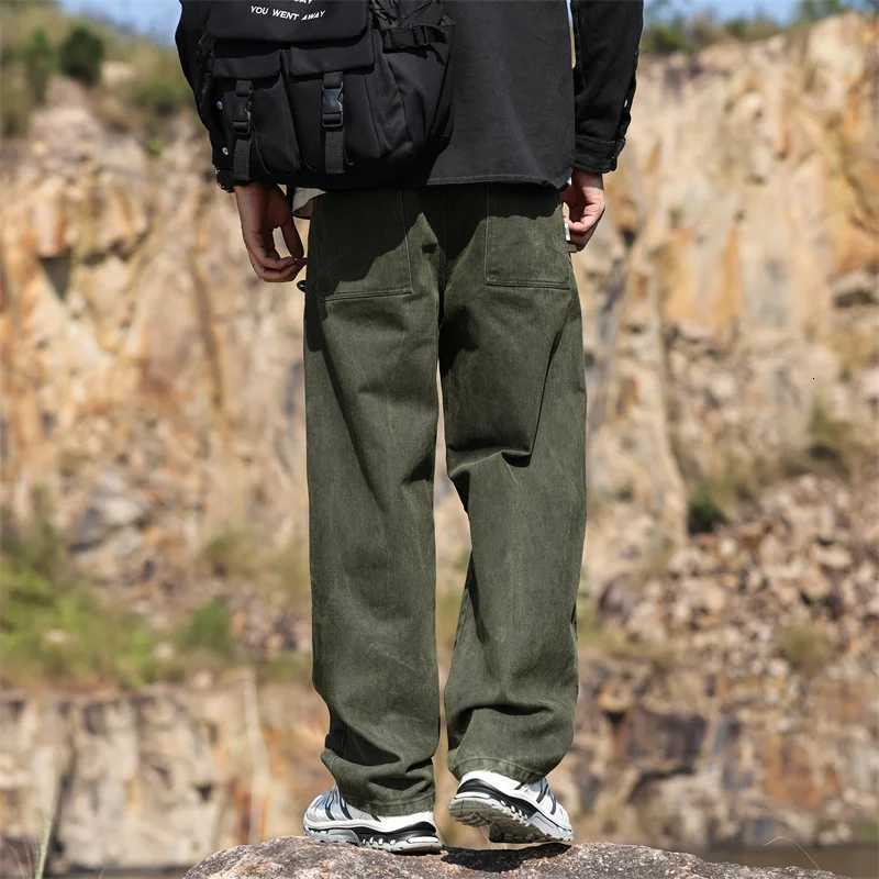 2025 Spring Loose Straight Denim Cargo Pants for Men Outdoor Hiking Multi-Pocket Casual Mountaineering Pants W250812