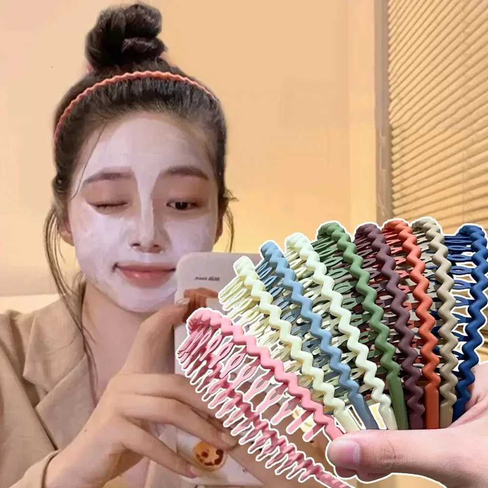 1Pc Fashion Wave Bands for Women Solid Color Toothed Non-Slip Hair Bands Girl Face Wash Sports Hairbands Hair Accessories X250812