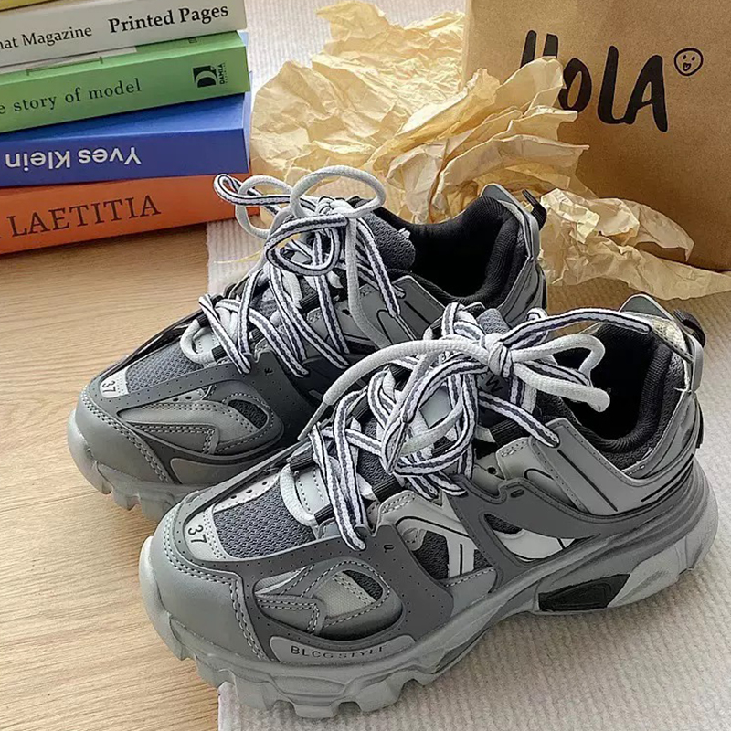 Designer shoes Running Shoes sneaker Fashion Sneakers Male Female Trendy Casual Sports New Leather Single Shoes Gentle Shoes Womens Casual Shoes