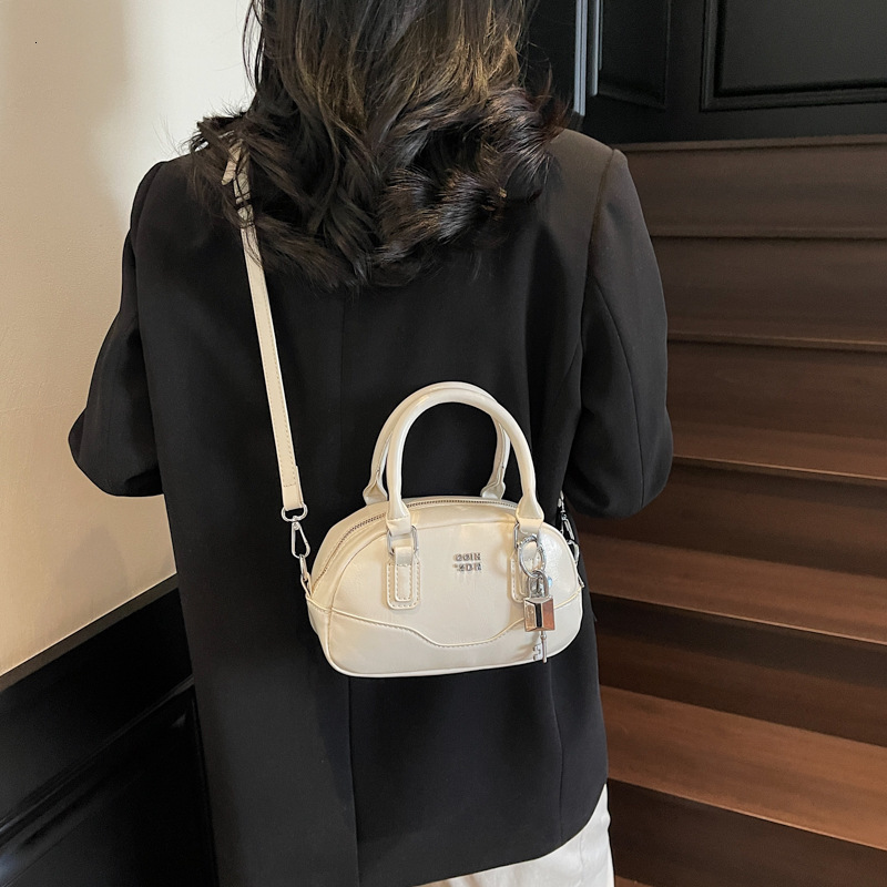 New Trendy Korean Handheld Bowling for Women Fashion Pillow Versatile Crossbody Bag