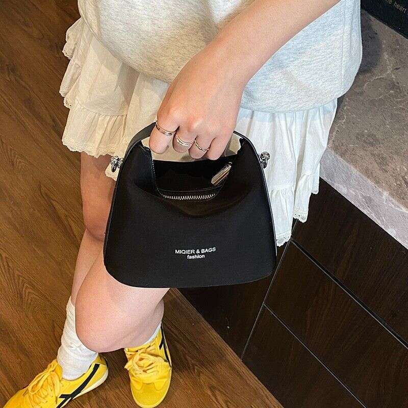 Niche Design Handbag 2025 New Korean Version Ins Style Pillow Fashion Commuter Women's Shoulder Bag