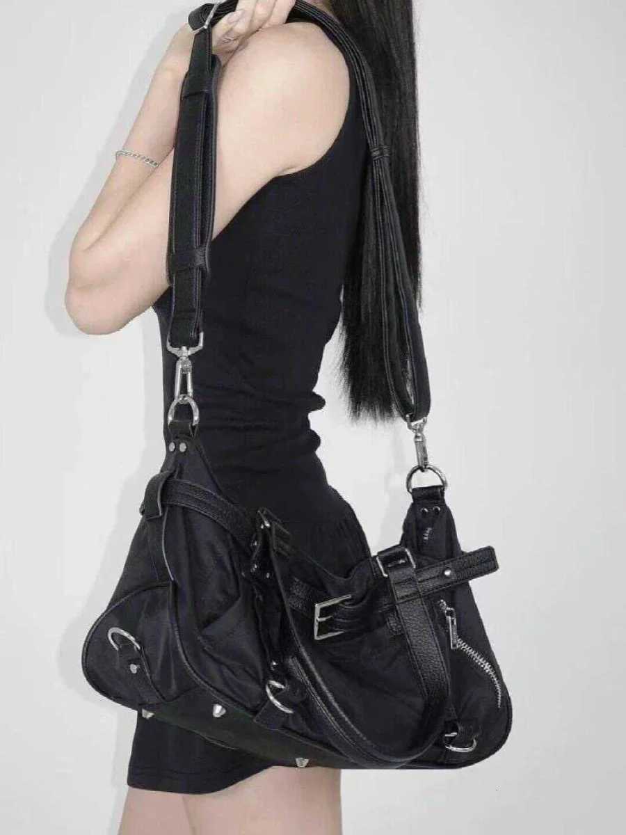 2025 Korea Fashion Sweet Cool Large Capacity Tote Bag Commuter Shoulder Crossbody Bag Portable Y2K Womens Handbag Z250812