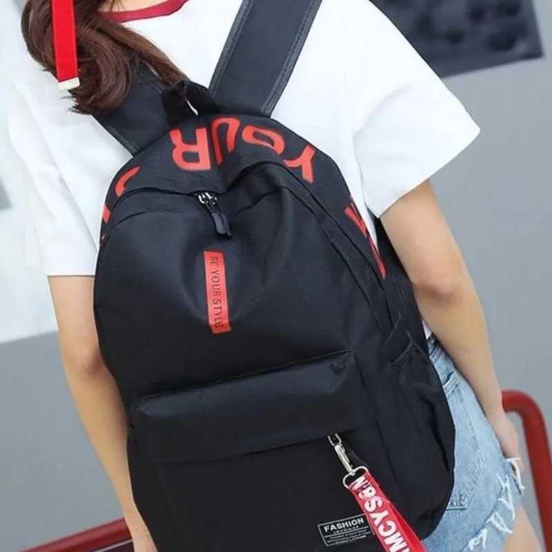 Fashion trend backpack for men and women suitable for junior high school and high school students large capacity Korean version. W250812